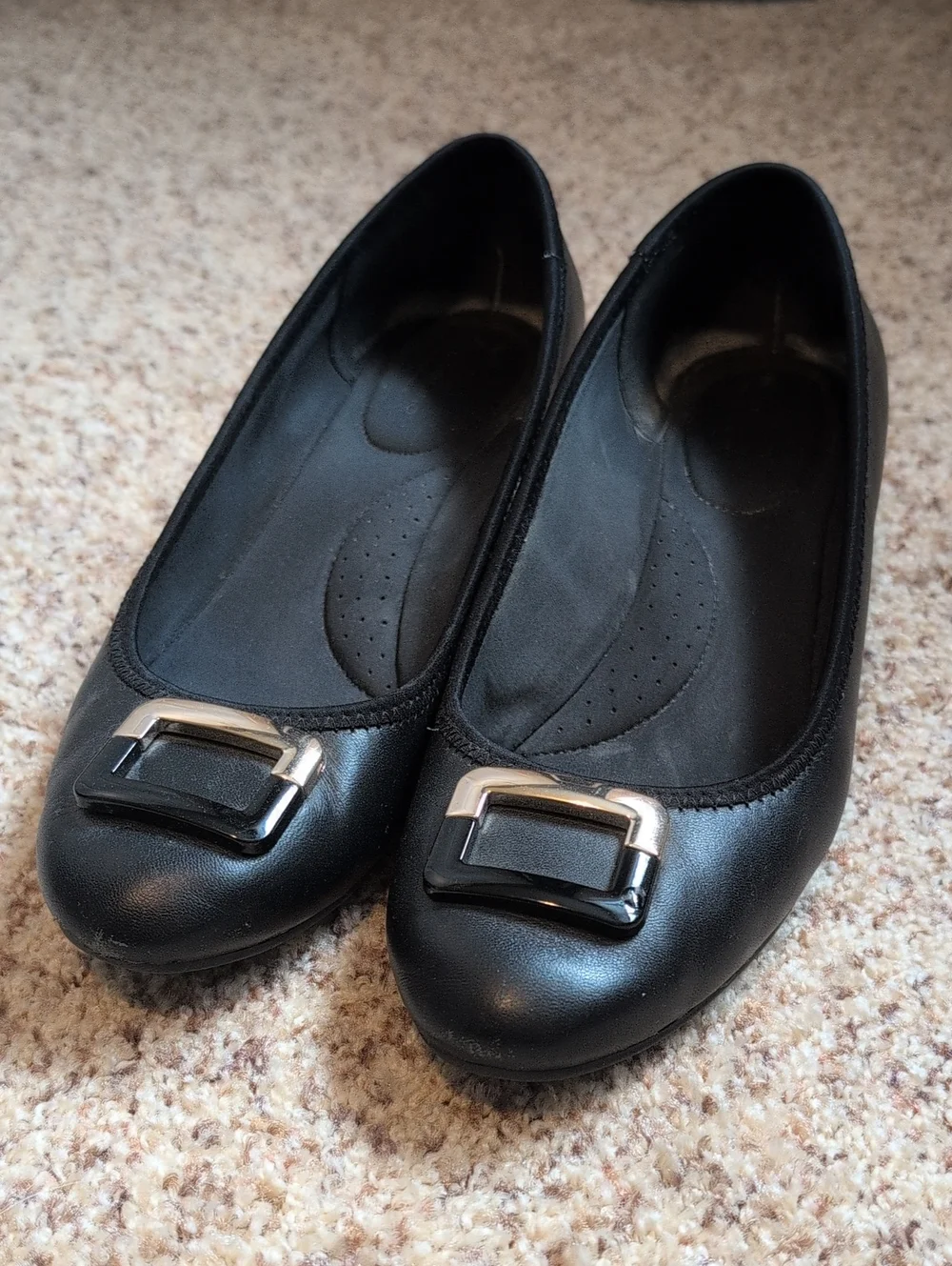 Bandolino Black B-Flexible Wedges Size 8.5